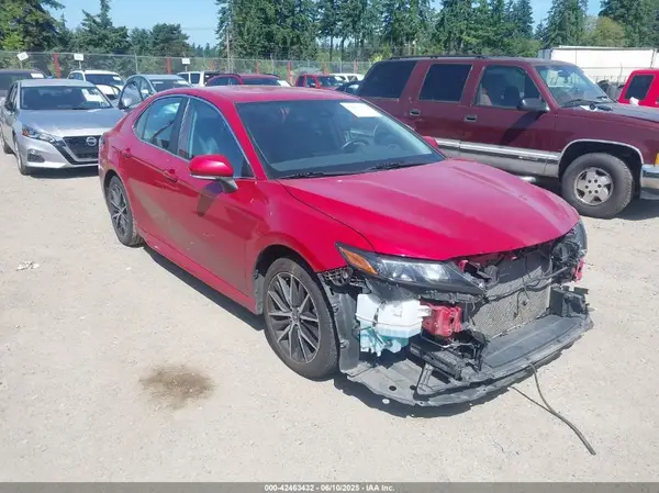 4T1G11AKXPU176800 2023 TOYOTA CAMRY - Image 1