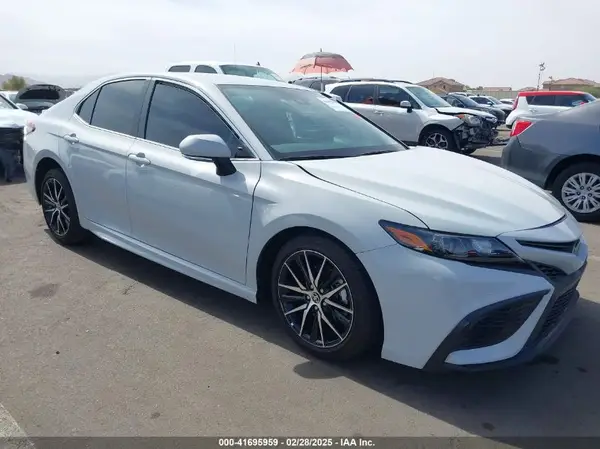 4T1G11AKXPU187666 2023 TOYOTA CAMRY - Image 1