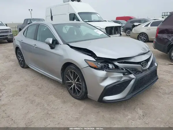 4T1G11AKXPU726531 2023 TOYOTA CAMRY - Image 1