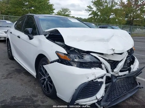 4T1G11AKXPU733298 2023 TOYOTA CAMRY - Image 1