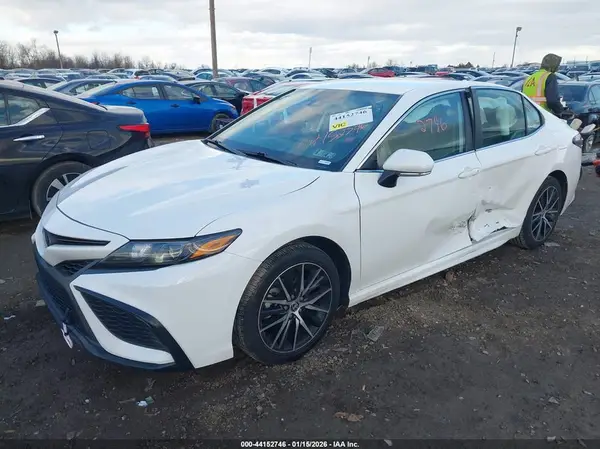 4T1G11AKXPU738145 2023 TOYOTA CAMRY - Image 2