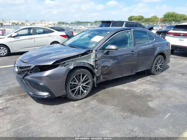 4T1G11AKXPU738727 2023 TOYOTA CAMRY - Image 2