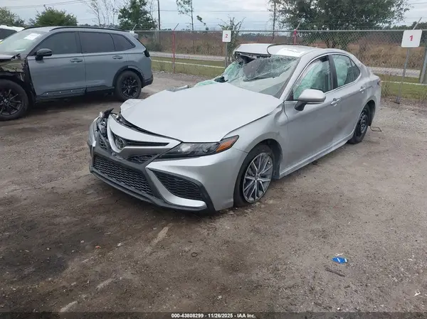 4T1G11AKXPU740171 2023 TOYOTA CAMRY - Image 2