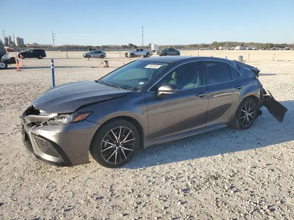 4T1G11AKXPU742695 2023 TOYOTA CAMRY - Image 1