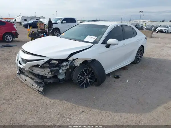 4T1G11AKXPU752806 2023 TOYOTA CAMRY - Image 2
