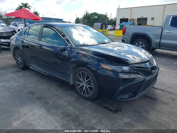 4T1G11AKXPU755348 2023 TOYOTA CAMRY - Image 1