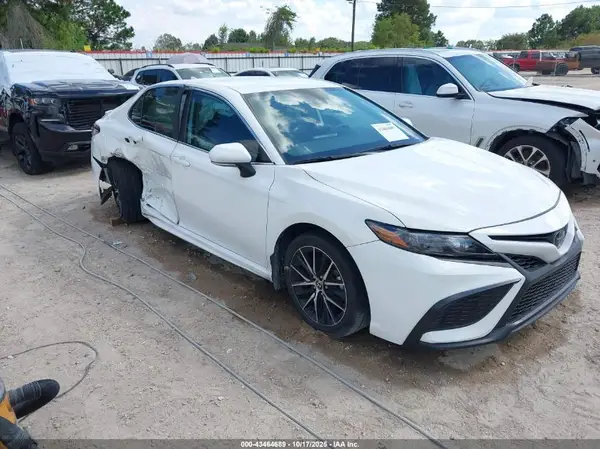 4T1G11AKXPU755740 2023 TOYOTA CAMRY - Image 1
