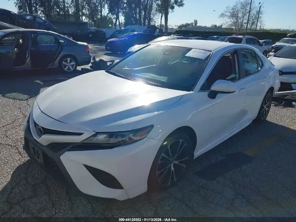 4T1G11AKXPU758024 2023 TOYOTA CAMRY - Image 2