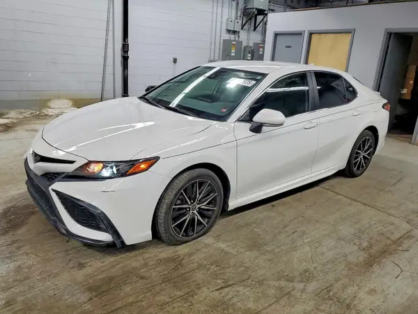 4T1G11AKXPU765927 2023 TOYOTA CAMRY - Image 1