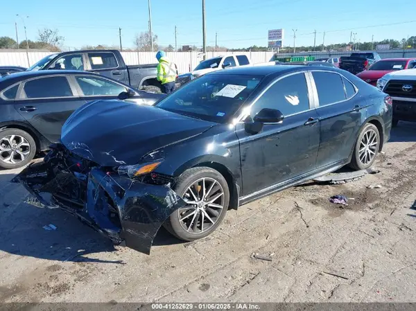 4T1G11AKXPU768567 2023 TOYOTA CAMRY - Image 2