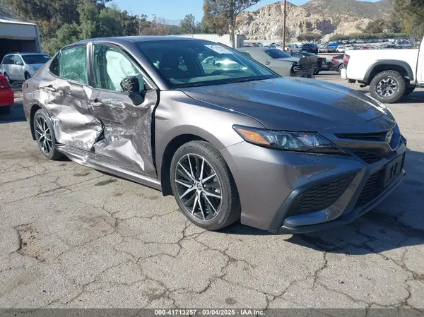 4T1G11AKXPU791069 2023 TOYOTA CAMRY - Image 1