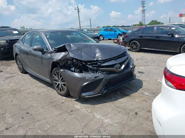 4T1G11AKXPU796031 2023 TOYOTA CAMRY - Image 1