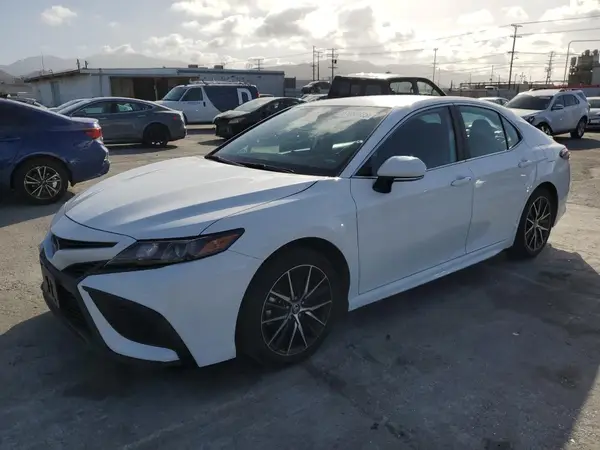 4T1G11AKXPU798894 2023 TOYOTA CAMRY - Image 1