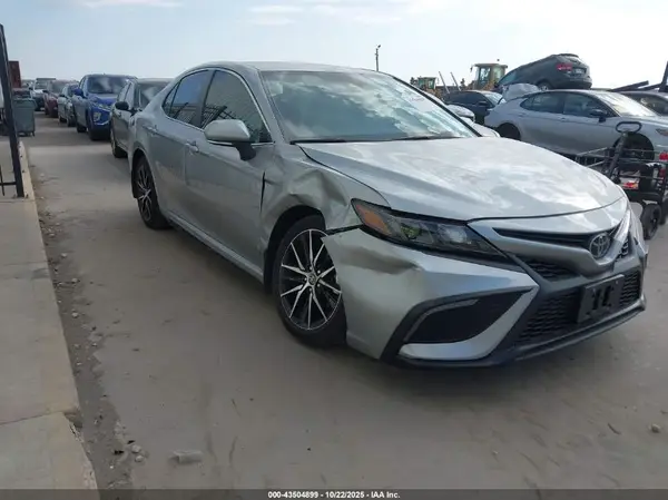4T1G11AKXPU801342 2023 TOYOTA CAMRY - Image 1