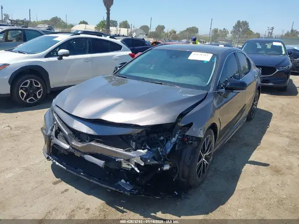 4T1G11AKXPU802734 2023 TOYOTA CAMRY - Image 2