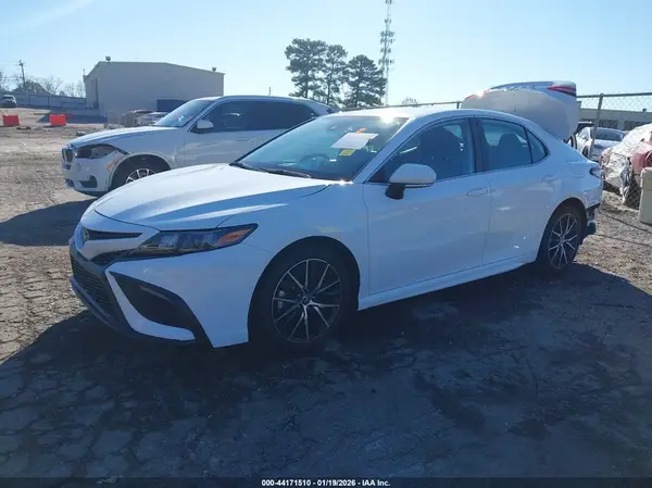 4T1G11AKXPU807982 2023 TOYOTA CAMRY - Image 2