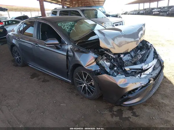 4T1G11AKXPU821171 2023 TOYOTA CAMRY - Image 1