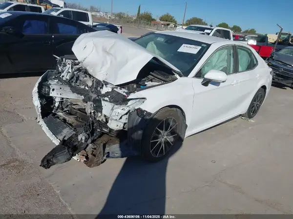 4T1G11AKXPU821705 2023 TOYOTA CAMRY - Image 2