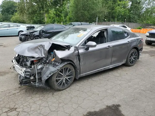 4T1G11AKXPU823261 2023 TOYOTA CAMRY - Image 1