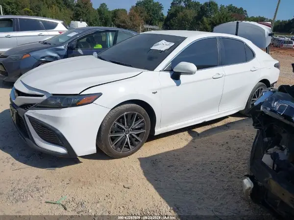4T1G11AKXPU839704 2023 TOYOTA CAMRY - Image 2