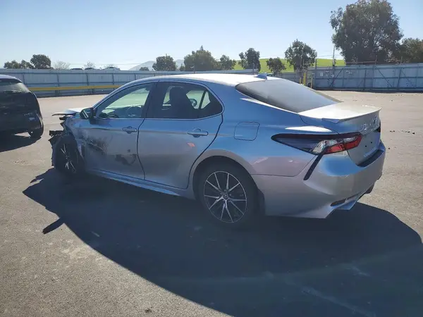 4T1G11AKXRU208163 2024 TOYOTA CAMRY - Image 2