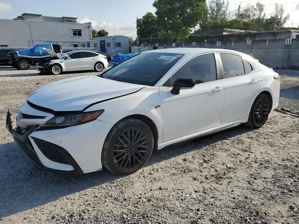 4T1G11AKXRU213539 2024 TOYOTA CAMRY - Image 1
