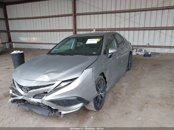 4T1G11AKXRU239381 2024 TOYOTA CAMRY - Image 2