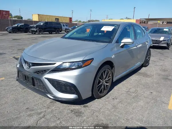 4T1G11AKXRU241275 2024 TOYOTA CAMRY - Image 2