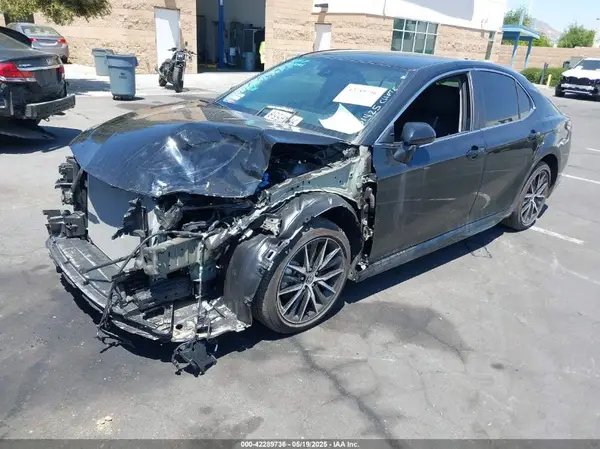 4T1G11AKXRU260733 2024 TOYOTA CAMRY - Image 2