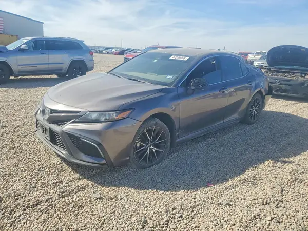 4T1G11AKXRU840290 2024 TOYOTA CAMRY - Image 1