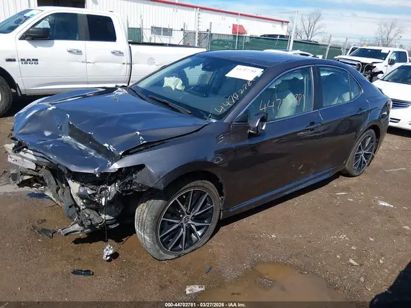 4T1G11AKXRU842699 2024 TOYOTA CAMRY - Image 2