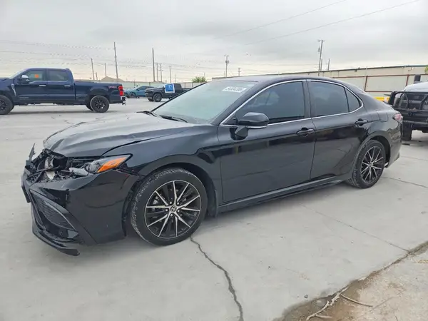 4T1G11AKXRU843948 2024 TOYOTA CAMRY - Image 1