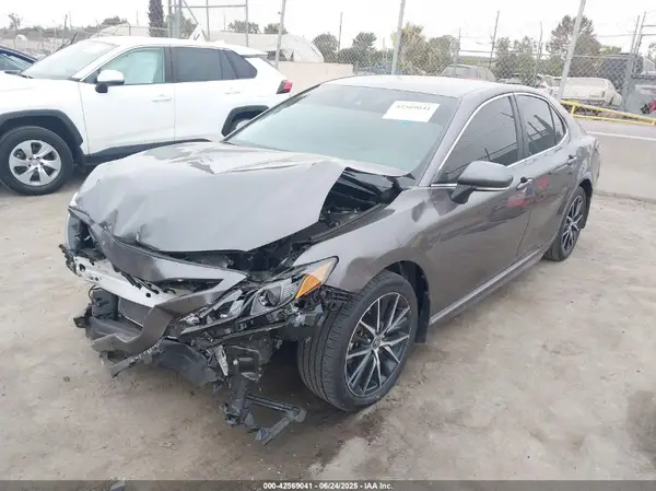 4T1G11AKXRU854271 2024 TOYOTA CAMRY - Image 2