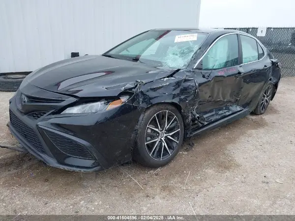 4T1G11AKXRU854920 2024 TOYOTA CAMRY - Image 2