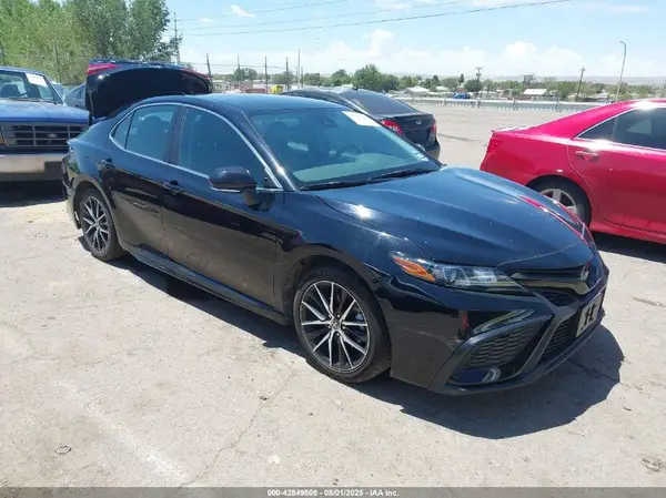 4T1G11AKXRU854948 2024 TOYOTA CAMRY - Image 1