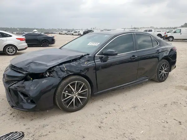 4T1G11AKXRU855422 2024 TOYOTA CAMRY - Image 1