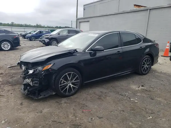 4T1G11AKXRU861298 2024 TOYOTA CAMRY - Image 1