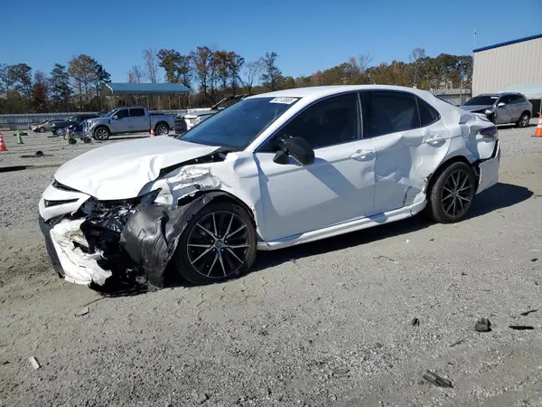 4T1G11AKXRU866159 2024 TOYOTA CAMRY - Image 1