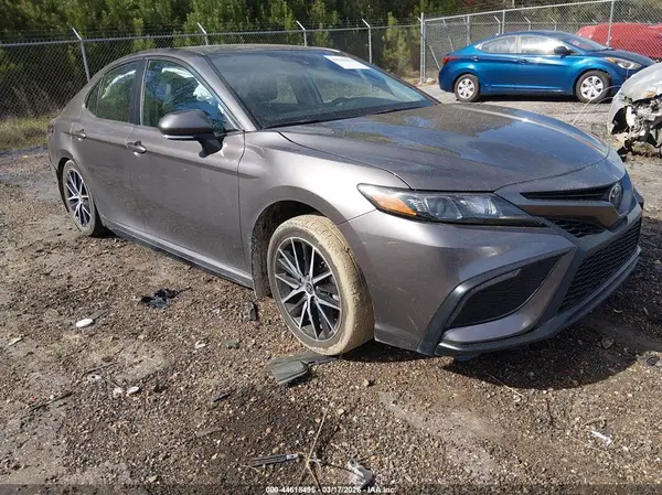 4T1G11AKXRU882135 2024 TOYOTA CAMRY - Image 1