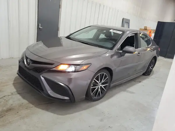 4T1G11AKXRU884144 2024 TOYOTA CAMRY - Image 1