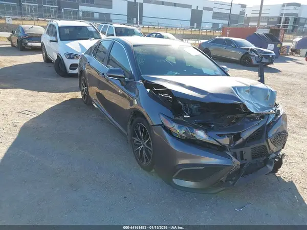 4T1G11AKXRU884841 2024 TOYOTA CAMRY - Image 1