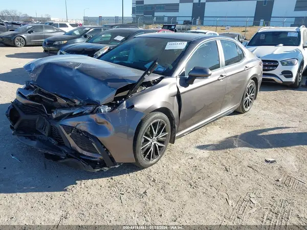 4T1G11AKXRU884841 2024 TOYOTA CAMRY - Image 2