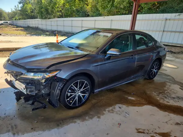 4T1G11AKXRU891482 2024 TOYOTA CAMRY - Image 1