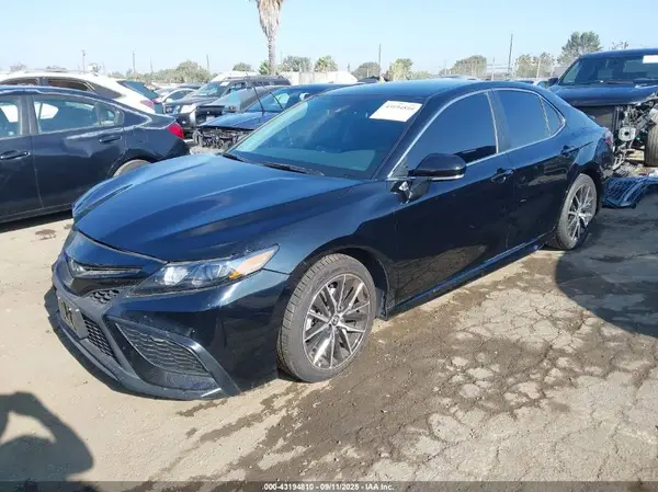 4T1G11AKXRU907518 2024 TOYOTA CAMRY - Image 2
