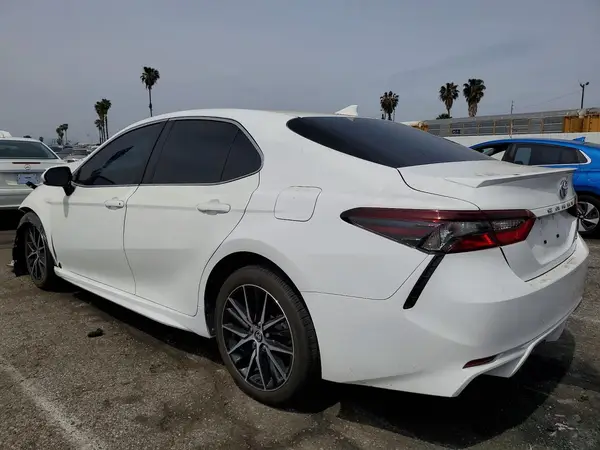4T1G11AKXRU907874 2024 TOYOTA CAMRY - Image 2