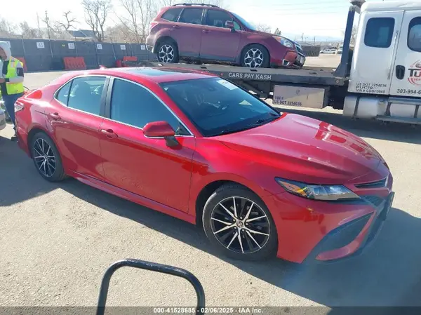 4T1G11BK0MU023417 2021 TOYOTA CAMRY - Image 1