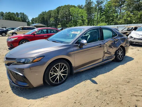 4T1G11BK0MU035485 2021 TOYOTA CAMRY - Image 1