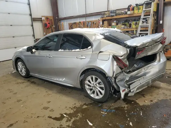 4T1G11BK0MU036054 2021 TOYOTA CAMRY - Image 2