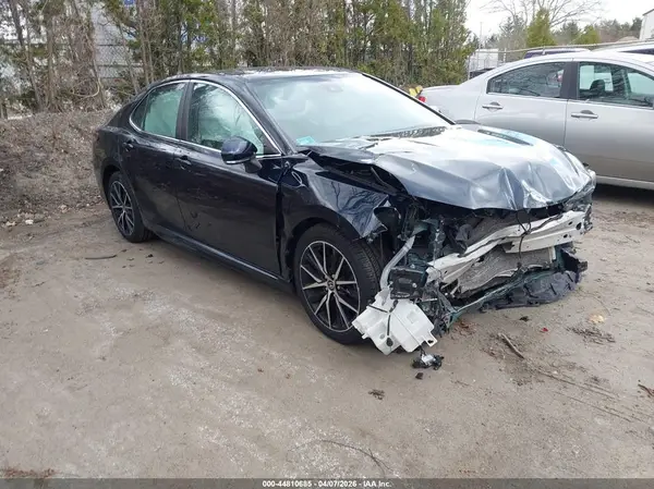 4T1G11BK0MU036166 2021 TOYOTA CAMRY - Image 1