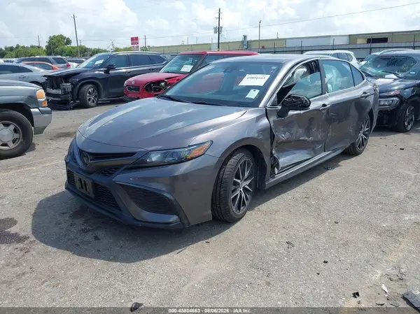4T1G11BK0MU036989 2021 TOYOTA CAMRY - Image 2
